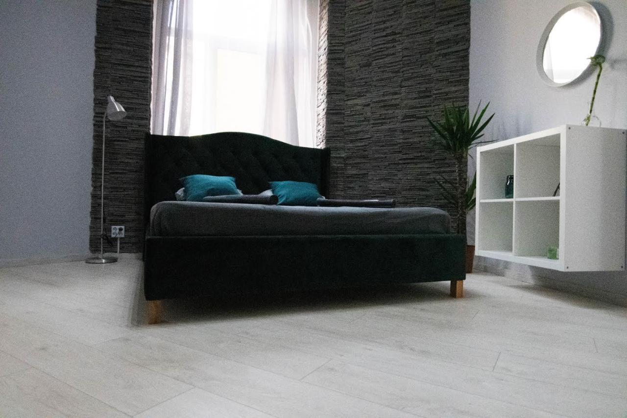 Glamour Ultracentral Apartment Oradea Exterior photo